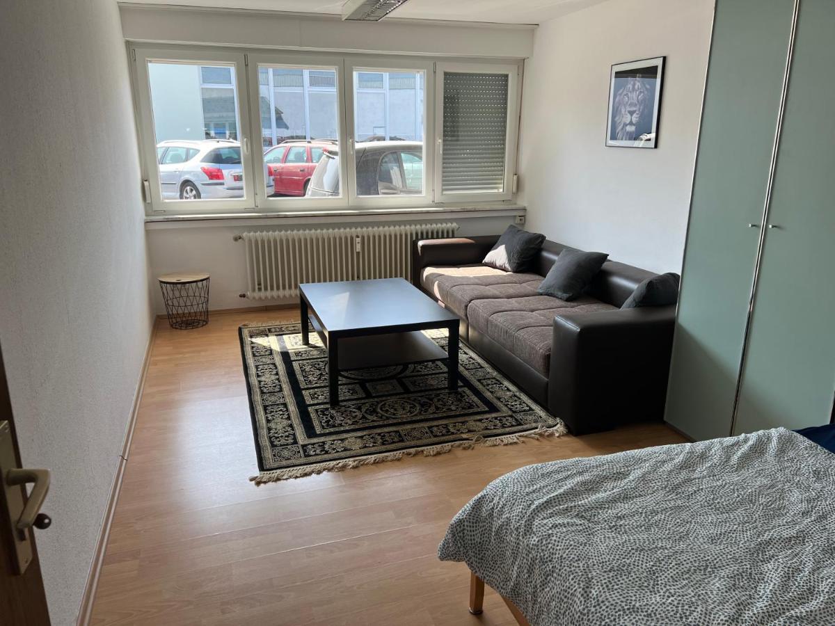 Ferienwohnung Monteurzimmer Karlsruhe Esterno foto